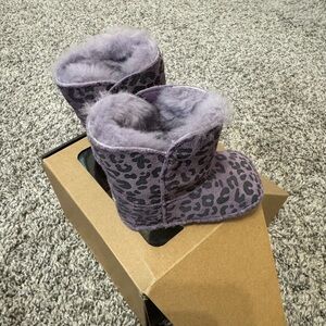 UGG Infant Cassie Leopard Boots